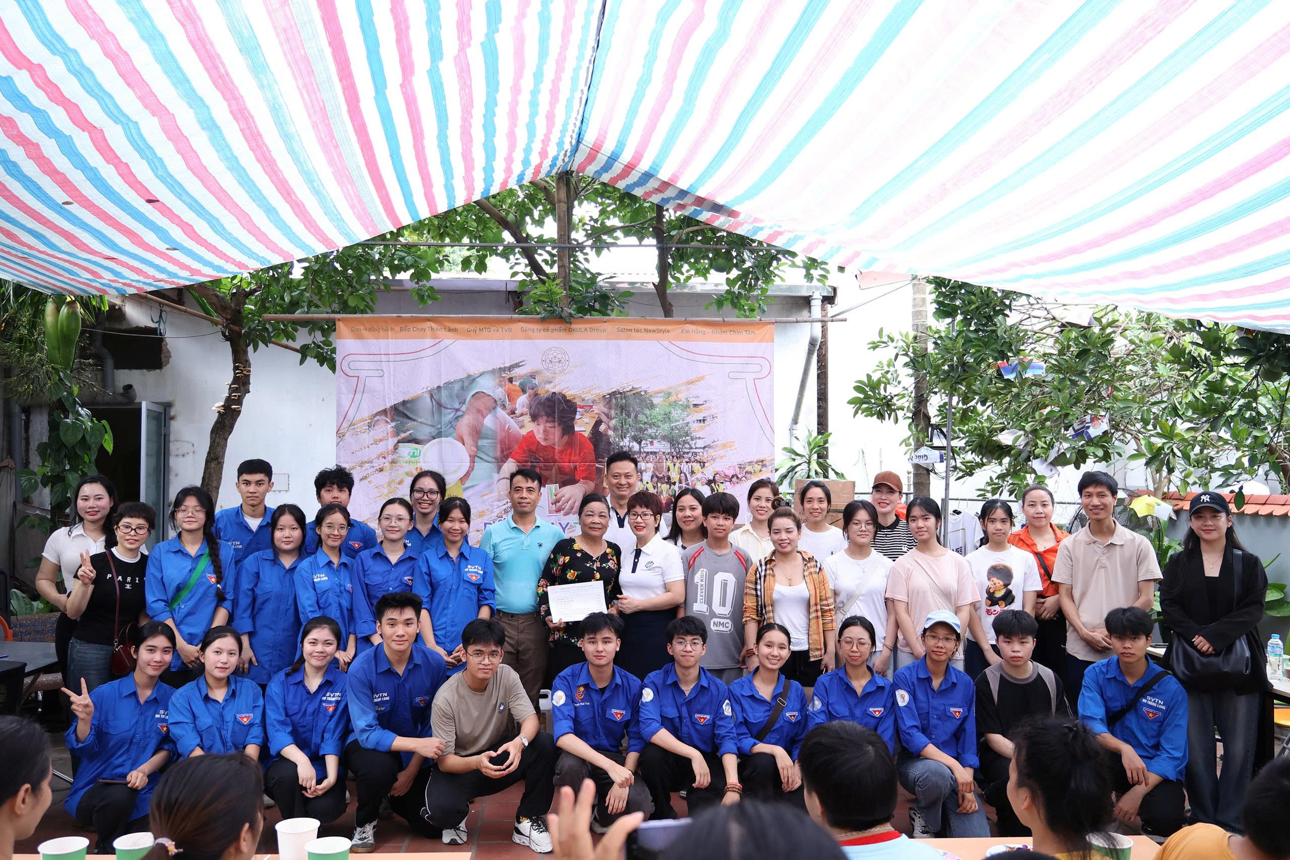 Một hành trình nhỏ – Một giá trị lớn.OKULA vinh dự đồng hành cùng chương trình "Hành Trình Yêu Thương", mang yêu thương đến các em nhỏ tại Trung tâm Trẻ em Khuyết tật Quỳnh Hoa. #OKULA #HanhTrinhYeuThuong