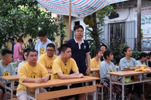 Hôm nay chúng tôi trao đi những phần quà. Nhưng điều nhận lại được là những nụ cười và cảm xúc khó quên. ❤️ #OKULA #ViCongDong #HanhTrinhYeuThuong
